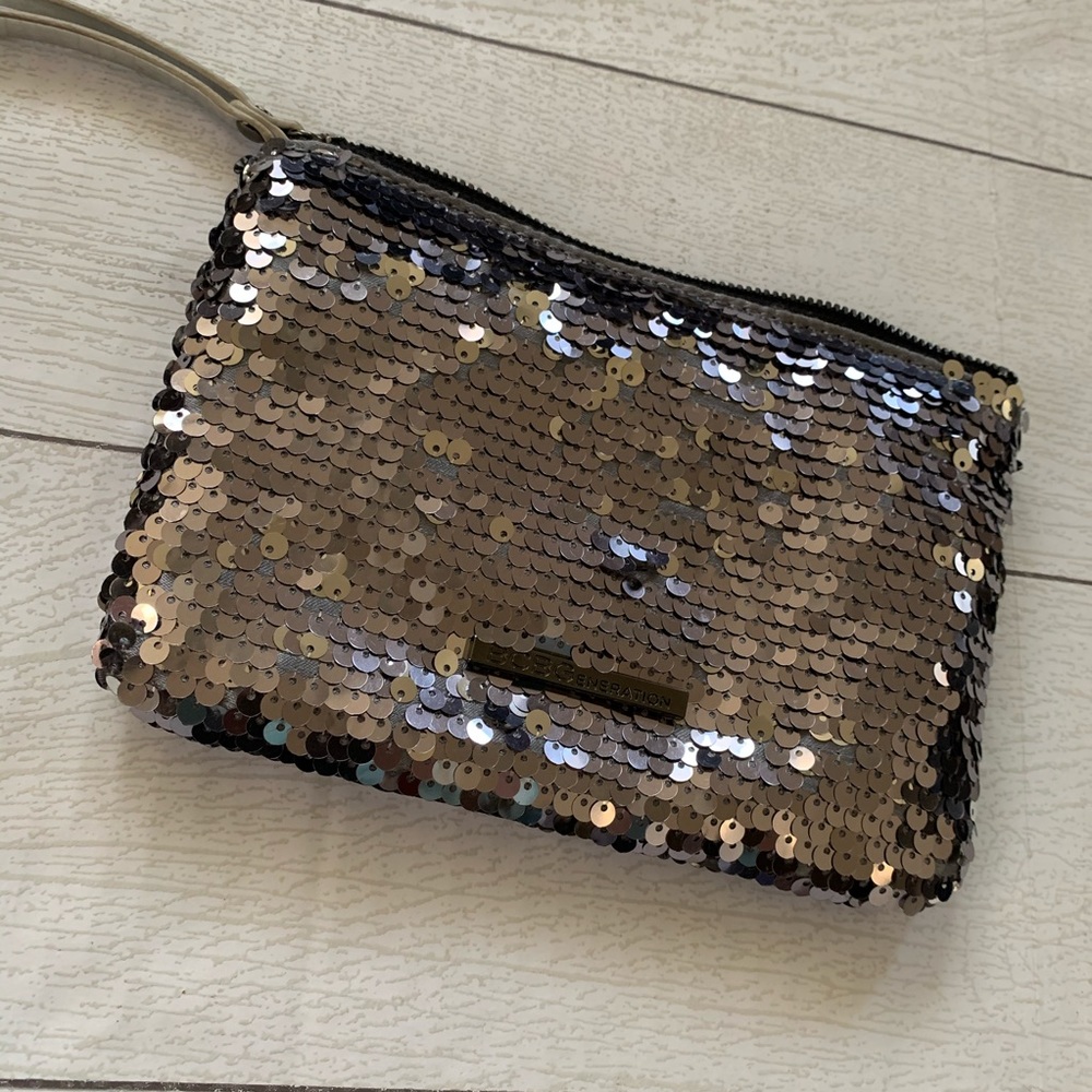 BCBG Sequin Wristlet Sparkly Shiny Silver Bag Purse Handbag